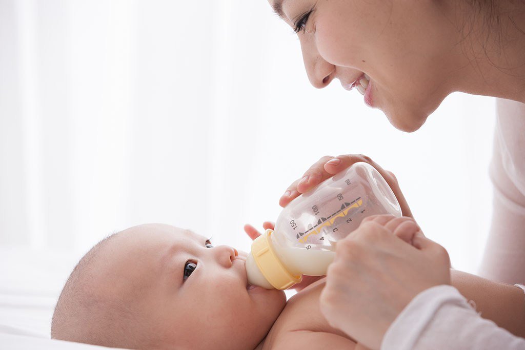 Sữa bổ sung canxi cho trẻ sơ sinh tốt nhất hiện nay