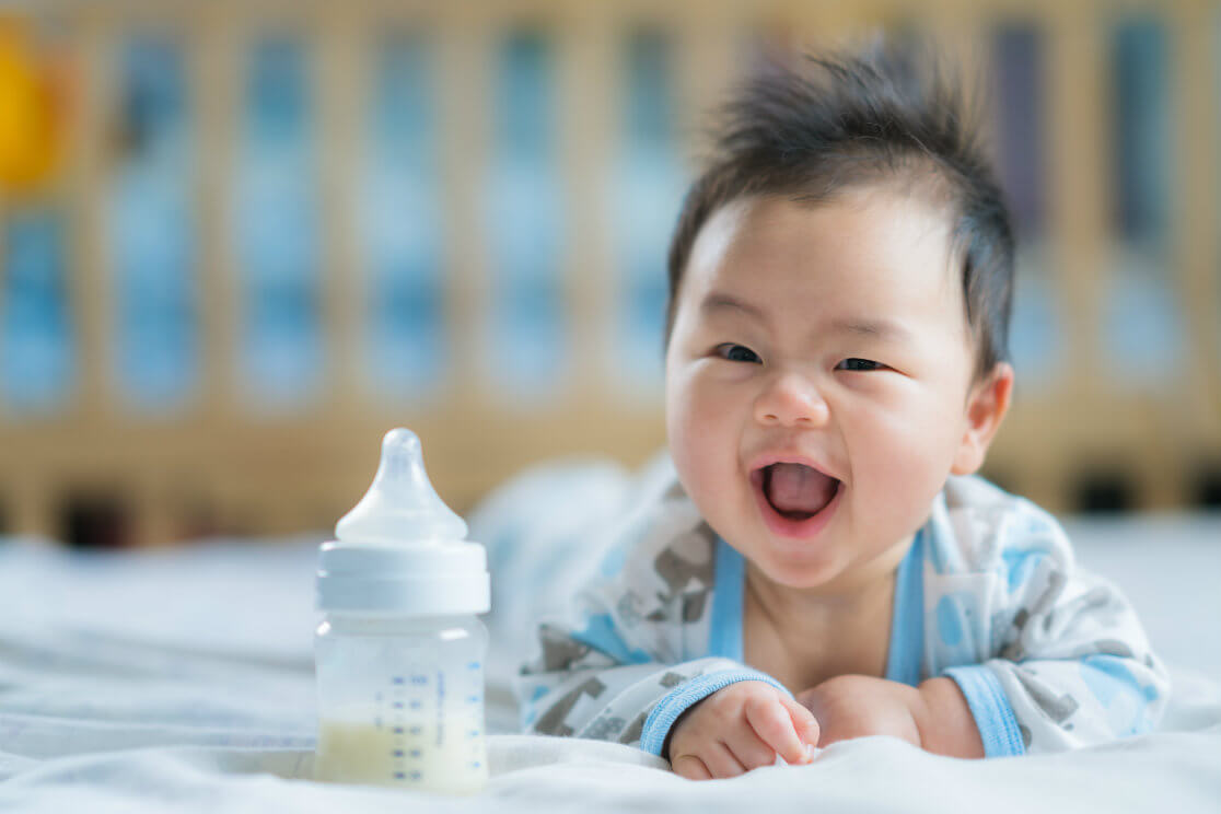 Cách tính lượng sữa cho trẻ sơ sinh
