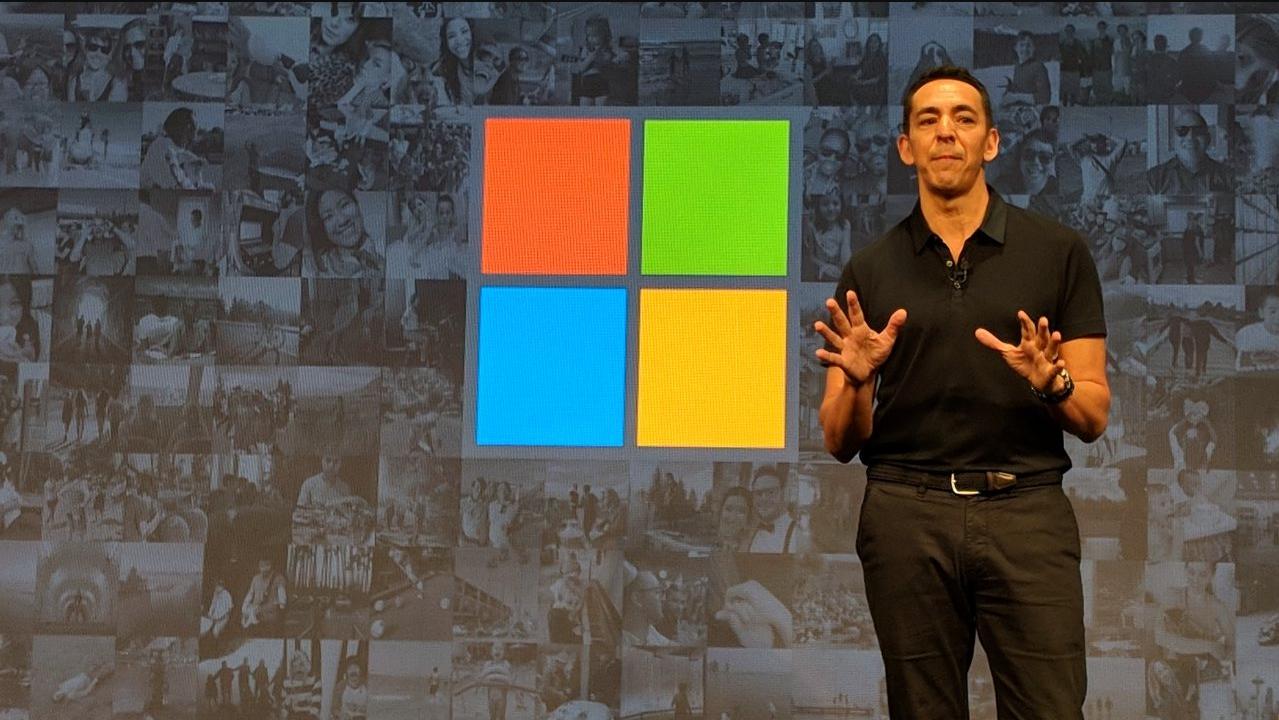 Ông Yusuf Mehdi - Microsoft