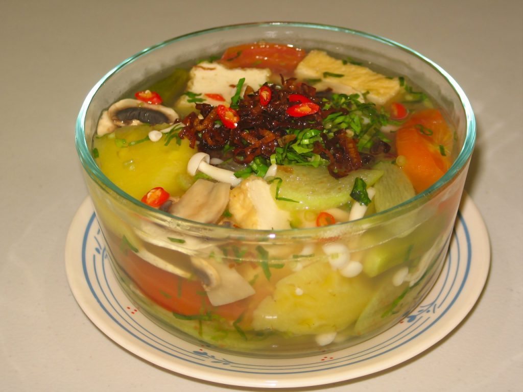 Các món ăn chay thường ngày - canh chua nấm